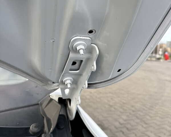 Белый Форд Фокус, объемом двигателя 1.5 л и пробегом 180 тыс. км за 13499 $, фото 70 на Automoto.ua