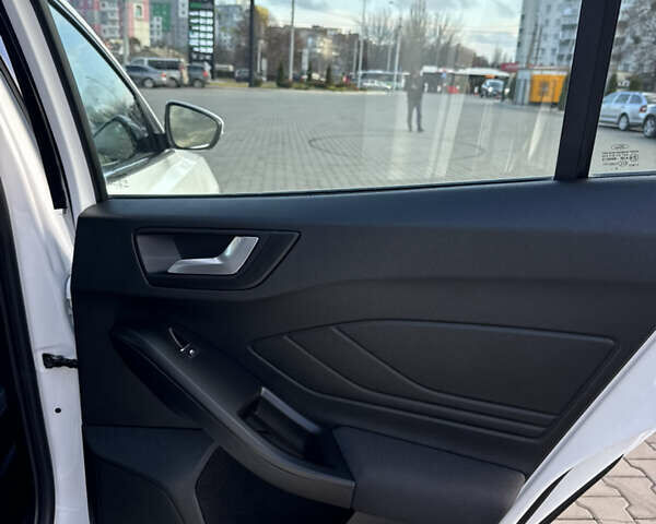 Белый Форд Фокус, объемом двигателя 1.5 л и пробегом 180 тыс. км за 13499 $, фото 40 на Automoto.ua