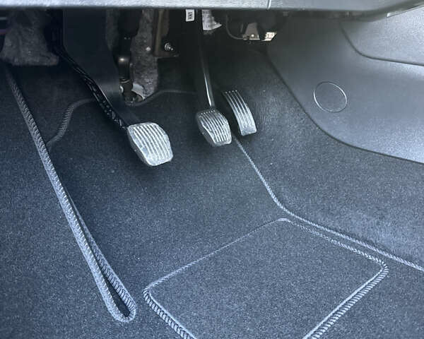 Белый Форд Фокус, объемом двигателя 1.5 л и пробегом 180 тыс. км за 13499 $, фото 31 на Automoto.ua