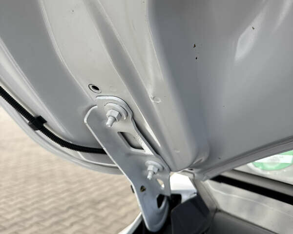 Белый Форд Фокус, объемом двигателя 1.5 л и пробегом 180 тыс. км за 13499 $, фото 71 на Automoto.ua