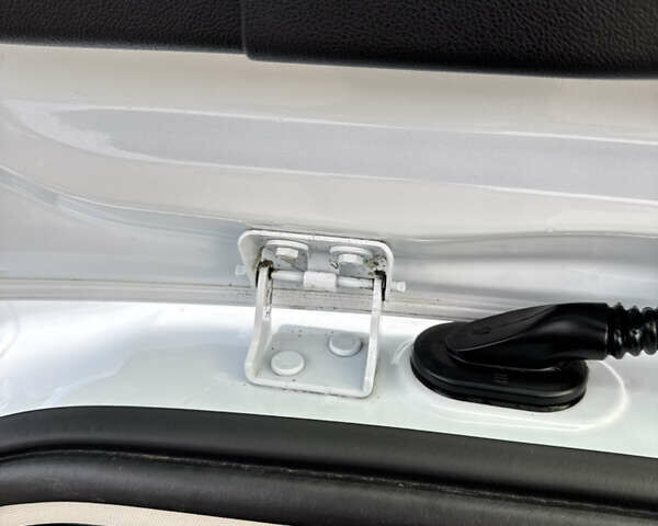 Белый Форд Фокус, объемом двигателя 1.5 л и пробегом 180 тыс. км за 13499 $, фото 68 на Automoto.ua