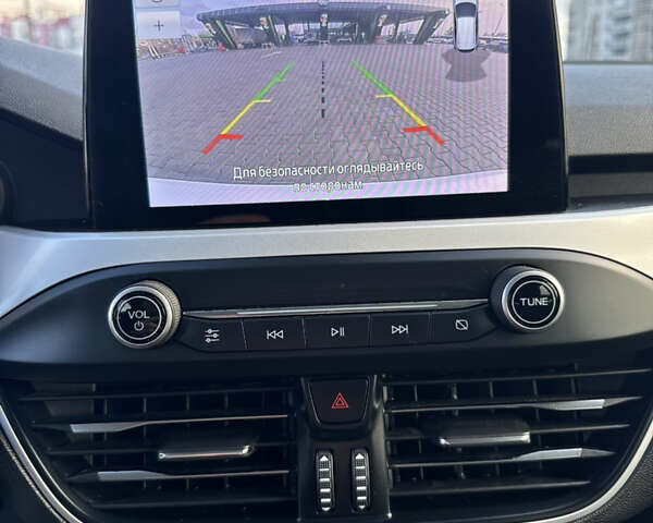 Белый Форд Фокус, объемом двигателя 1.5 л и пробегом 180 тыс. км за 13499 $, фото 27 на Automoto.ua