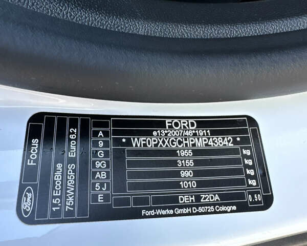 Белый Форд Фокус, объемом двигателя 1.5 л и пробегом 180 тыс. км за 13499 $, фото 39 на Automoto.ua