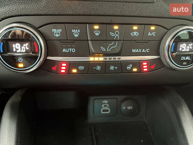 Білий Форд Фокус, об'ємом двигуна 1.5 л та пробігом 181 тис. км за 17800 $, фото 13 на Automoto.ua