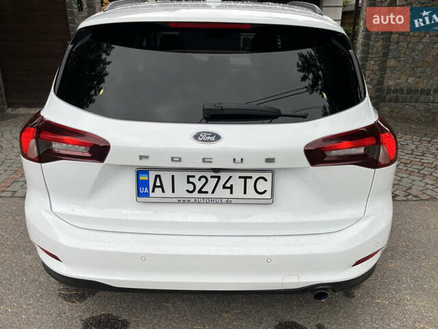 Білий Форд Фокус, об'ємом двигуна 1.5 л та пробігом 181 тис. км за 17800 $, фото 6 на Automoto.ua