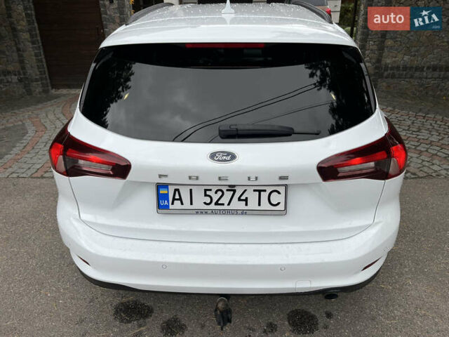 Білий Форд Фокус, об'ємом двигуна 1.5 л та пробігом 181 тис. км за 17800 $, фото 7 на Automoto.ua