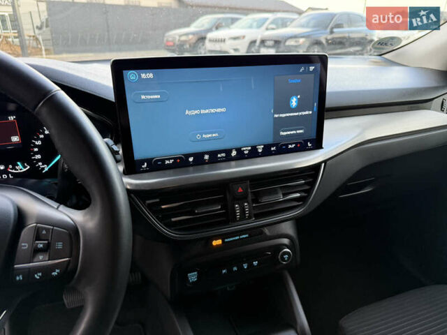 Білий Форд Фокус, об'ємом двигуна 1.5 л та пробігом 94 тис. км за 20500 $, фото 42 на Automoto.ua