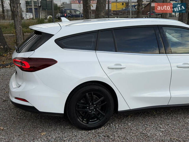 Білий Форд Фокус, об'ємом двигуна 1.5 л та пробігом 94 тис. км за 20500 $, фото 18 на Automoto.ua