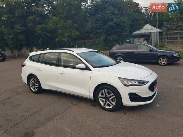 Белый Форд Фокус, объемом двигателя 1.5 л и пробегом 82 тыс. км за 19900 $, фото 5 на Automoto.ua