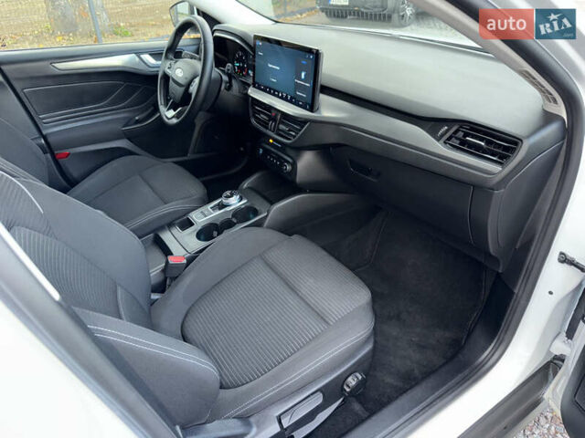Білий Форд Фокус, об'ємом двигуна 1.5 л та пробігом 94 тис. км за 20500 $, фото 53 на Automoto.ua