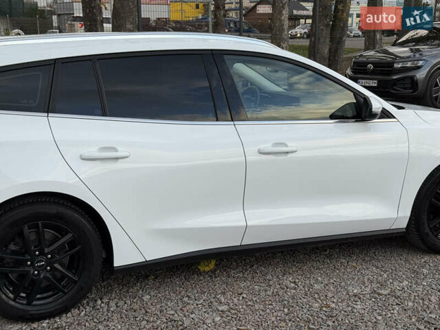 Білий Форд Фокус, об'ємом двигуна 1.5 л та пробігом 94 тис. км за 20500 $, фото 20 на Automoto.ua