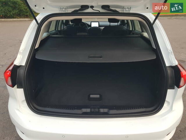 Белый Форд Фокус, объемом двигателя 1.5 л и пробегом 82 тыс. км за 19900 $, фото 43 на Automoto.ua