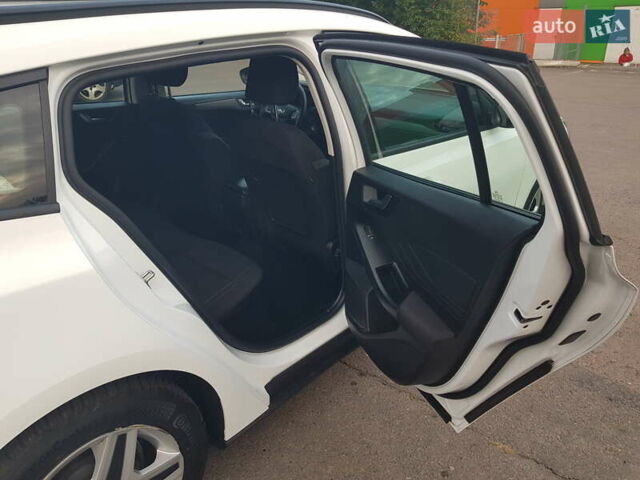 Белый Форд Фокус, объемом двигателя 1.5 л и пробегом 82 тыс. км за 19900 $, фото 38 на Automoto.ua