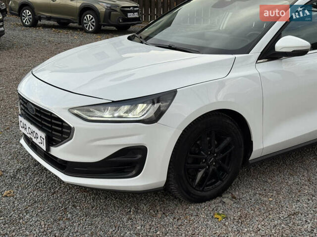 Білий Форд Фокус, об'ємом двигуна 1.5 л та пробігом 94 тис. км за 20500 $, фото 2 на Automoto.ua