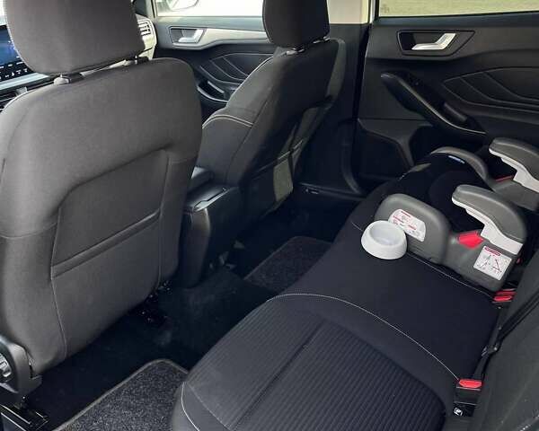 Белый Форд Фокус, объемом двигателя 1.5 л и пробегом 92 тыс. км за 20499 $, фото 22 на Automoto.ua