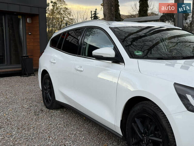 Білий Форд Фокус, об'ємом двигуна 1.5 л та пробігом 94 тис. км за 20500 $, фото 22 на Automoto.ua