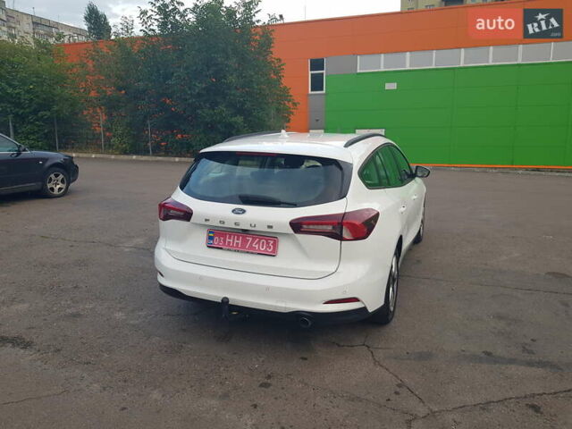 Белый Форд Фокус, объемом двигателя 1.5 л и пробегом 82 тыс. км за 19900 $, фото 8 на Automoto.ua