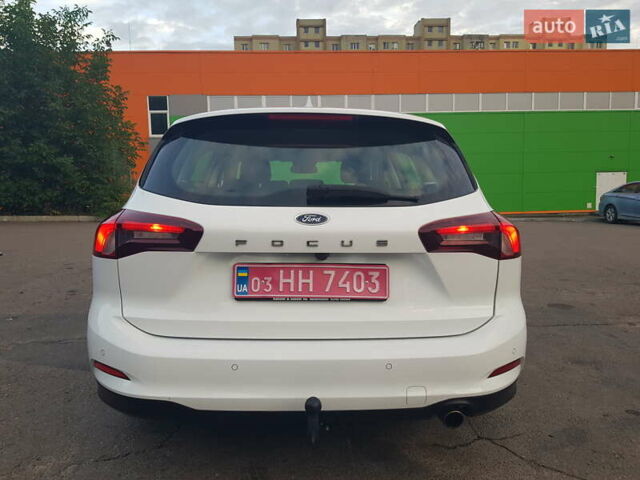 Белый Форд Фокус, объемом двигателя 1.5 л и пробегом 82 тыс. км за 19900 $, фото 15 на Automoto.ua