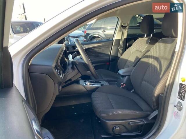 Білий Форд Фокус, об'ємом двигуна 1.5 л та пробігом 96 тис. км за 20000 $, фото 20 на Automoto.ua