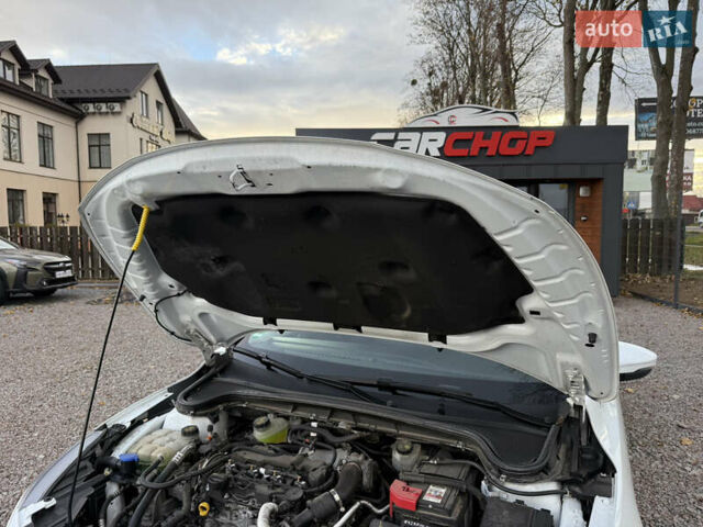 Білий Форд Фокус, об'ємом двигуна 1.5 л та пробігом 94 тис. км за 20500 $, фото 28 на Automoto.ua