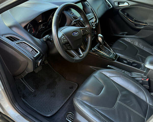 Форд Фокус 2015 в Харькове на Automoto.ua Бежевый Форд Фокус, объемом двигателя 2 л и пробегом 144 тыс. км за 8300 $, фото 11 на Automoto.ua