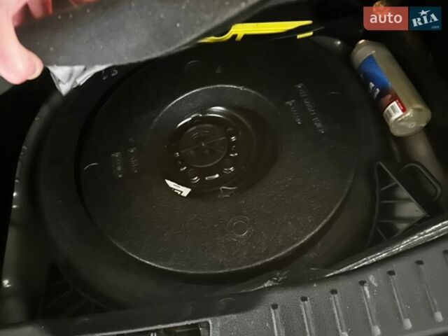 Бежевый Форд Фокус, объемом двигателя 2 л и пробегом 172 тыс. км за 8000 $, фото 6 на Automoto.ua