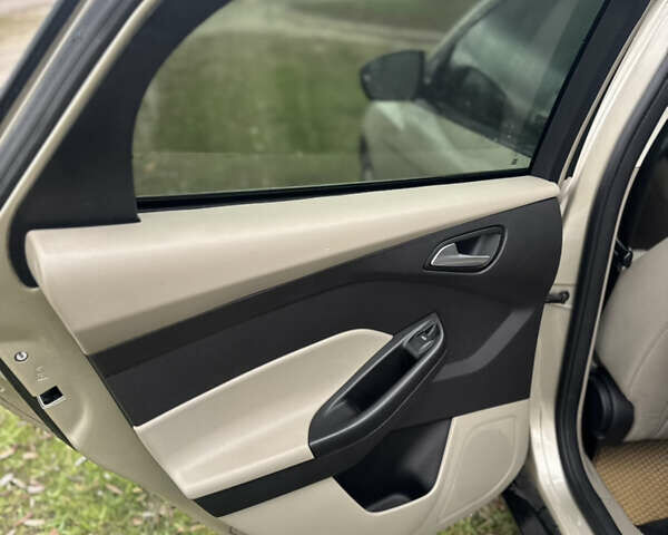 Бежевый Форд Фокус, объемом двигателя 2 л и пробегом 115 тыс. км за 7299 $, фото 20 на Automoto.ua