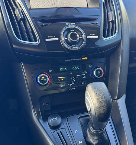 Бежевый Форд Фокус, объемом двигателя 2 л и пробегом 114 тыс. км за 9600 $, фото 22 на Automoto.ua