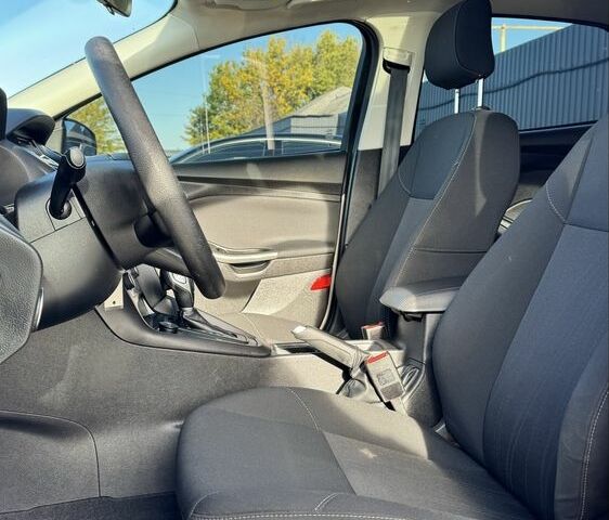 Бежевий Форд Фокус, об'ємом двигуна 2 л та пробігом 114 тис. км за 9600 $, фото 13 на Automoto.ua