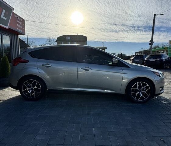 Бежевий Форд Фокус, об'ємом двигуна 2 л та пробігом 114 тис. км за 9600 $, фото 2 на Automoto.ua