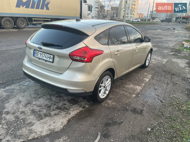 Бежевый Форд Фокус, объемом двигателя 2 л и пробегом 105 тыс. км за 9200 $, фото 4 на Automoto.ua
