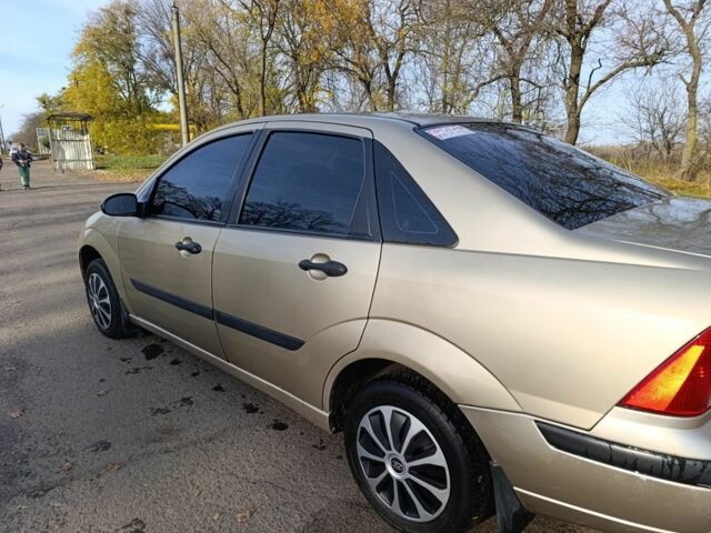 Бежевий Форд Фокус, об'ємом двигуна 2 л та пробігом 111 тис. км за 2600 $, фото 2 на Automoto.ua