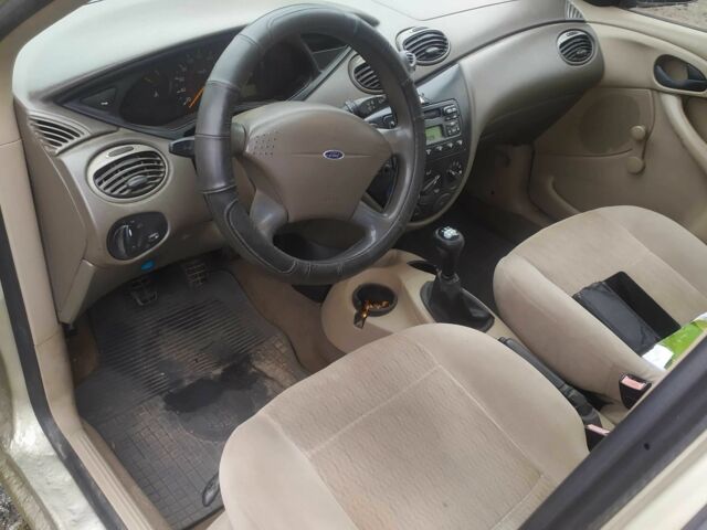 Бежевий Форд Фокус, об'ємом двигуна 2 л та пробігом 200 тис. км за 1700 $, фото 7 на Automoto.ua