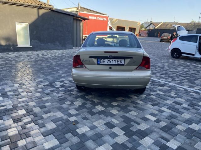 Бежевый Форд Фокус, объемом двигателя 2 л и пробегом 220 тыс. км за 2299 $, фото 3 на Automoto.ua