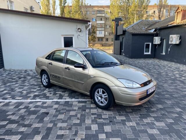 Бежевый Форд Фокус, объемом двигателя 2 л и пробегом 220 тыс. км за 2299 $, фото 1 на Automoto.ua
