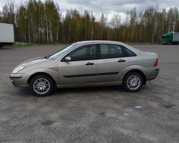 Бежевый Форд Фокус, объемом двигателя 1.6 л и пробегом 351 тыс. км за 3000 $, фото 2 на Automoto.ua