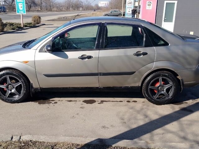 Бежевий Форд Фокус, об'ємом двигуна 1.6 л та пробігом 278 тис. км за 3000 $, фото 4 на Automoto.ua