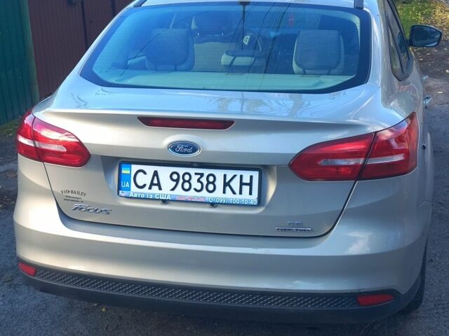 Бежевый Форд Фокус, объемом двигателя 2 л и пробегом 140 тыс. км за 7999 $, фото 6 на Automoto.ua