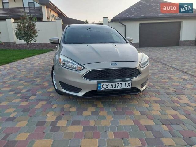 Бежевий Форд Фокус, об'ємом двигуна 2 л та пробігом 115 тис. км за 8800 $, фото 1 на Automoto.ua