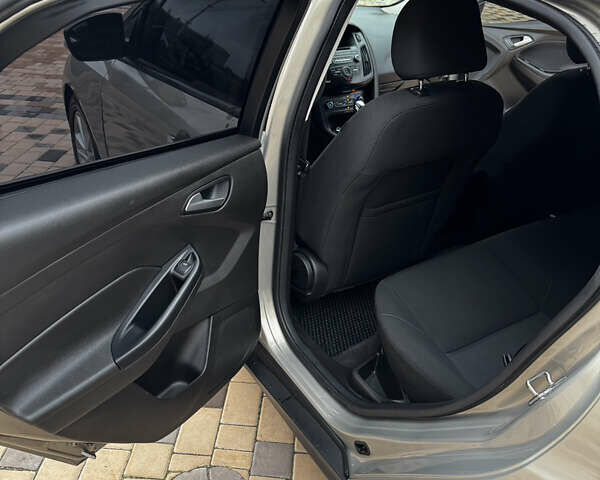 Бежевий Форд Фокус, об'ємом двигуна 2 л та пробігом 124 тис. км за 8400 $, фото 11 на Automoto.ua