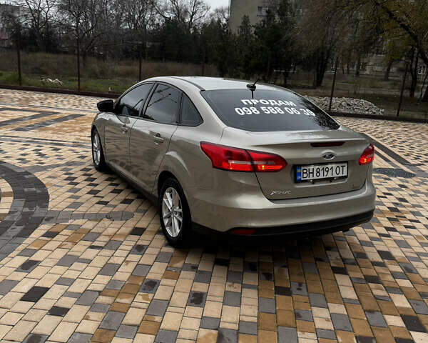 Бежевий Форд Фокус, об'ємом двигуна 2 л та пробігом 124 тис. км за 8400 $, фото 4 на Automoto.ua