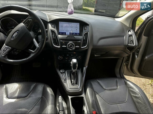 Бежевый Форд Фокус, объемом двигателя 2 л и пробегом 215 тыс. км за 11300 $, фото 9 на Automoto.ua