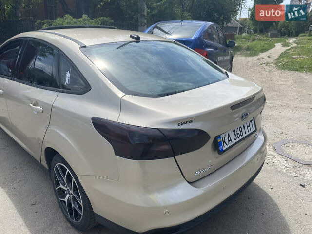 Бежевый Форд Фокус, объемом двигателя 2 л и пробегом 122 тыс. км за 11800 $, фото 3 на Automoto.ua