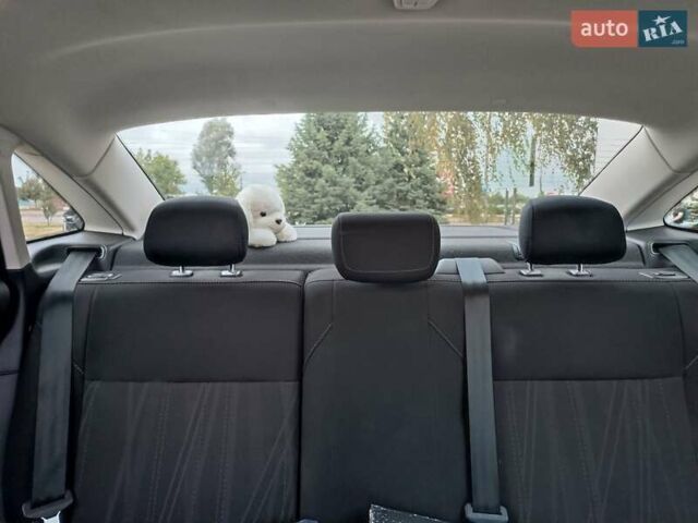 Бежевий Форд Фокус, об'ємом двигуна 2 л та пробігом 111 тис. км за 11000 $, фото 2 на Automoto.ua