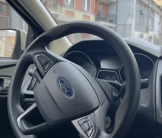 Бежевый Форд Фокус, объемом двигателя 2 л и пробегом 162 тыс. км за 8600 $, фото 10 на Automoto.ua