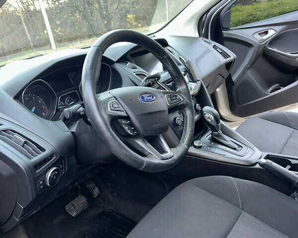 Бежевий Форд Фокус, об'ємом двигуна 2 л та пробігом 102 тис. км за 9400 $, фото 9 на Automoto.ua