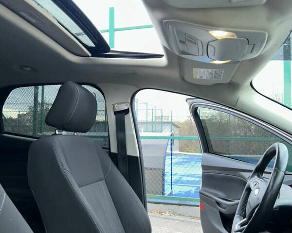 Бежевий Форд Фокус, об'ємом двигуна 2 л та пробігом 102 тис. км за 9400 $, фото 10 на Automoto.ua