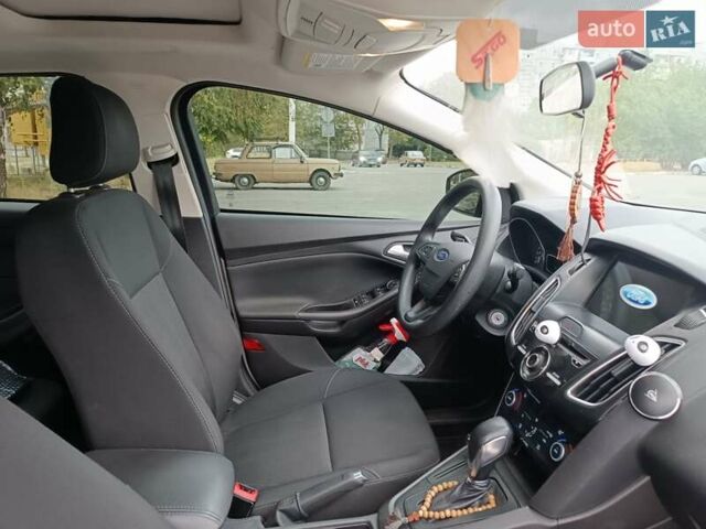 Бежевий Форд Фокус, об'ємом двигуна 2 л та пробігом 111 тис. км за 11000 $, фото 5 на Automoto.ua