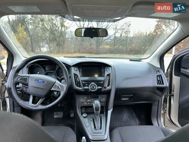 Бежевий Форд Фокус, об'ємом двигуна 2 л та пробігом 102 тис. км за 9400 $, фото 5 на Automoto.ua