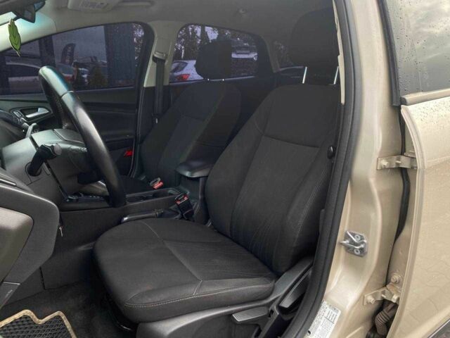 Бежевий Форд Фокус, об'ємом двигуна 2 л та пробігом 180 тис. км за 8990 $, фото 9 на Automoto.ua